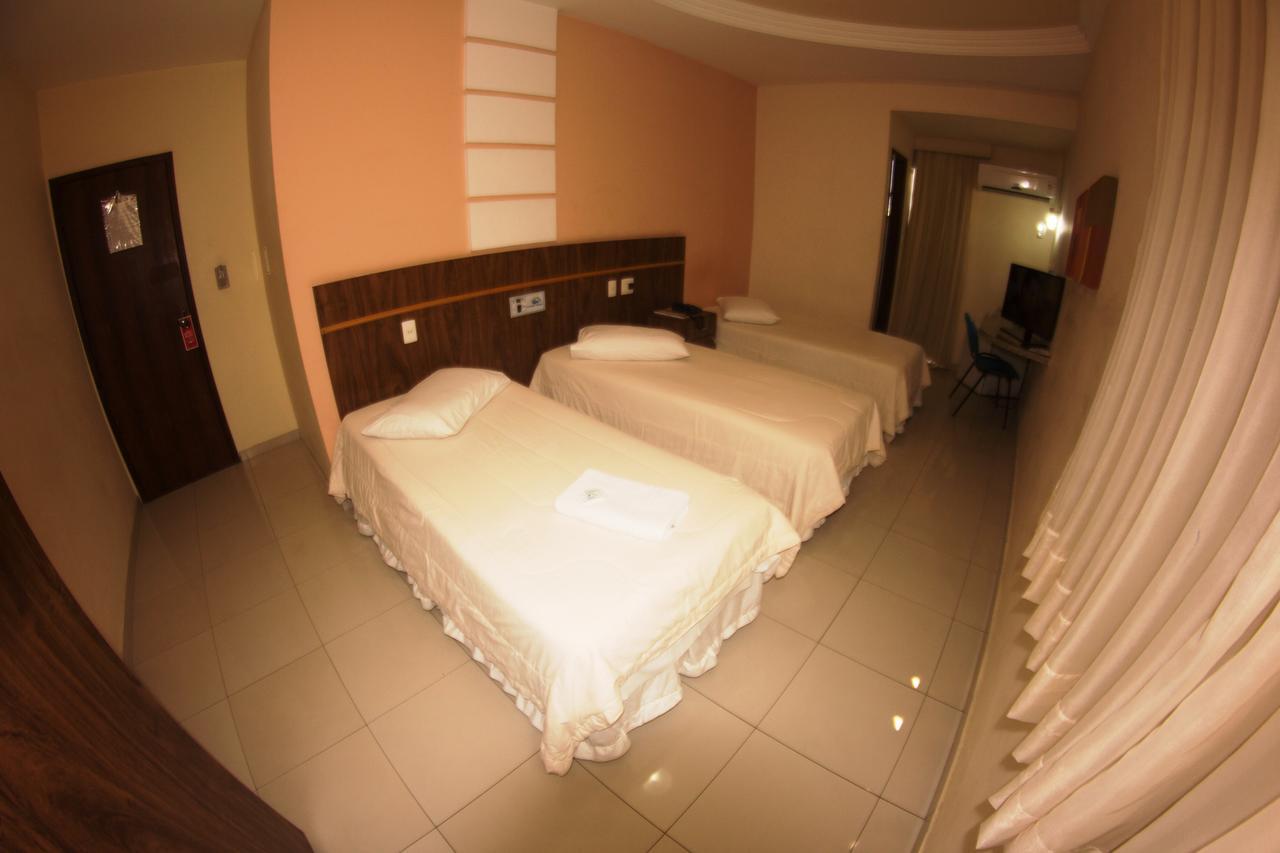 Gv Center Hotel غوفيرنادور فالاداريس المظهر الخارجي الصورة